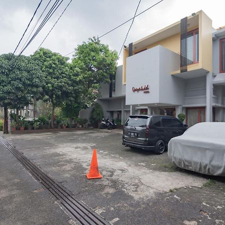 Koolkost Near Bandung Station Hotel Ngoại thất bức ảnh