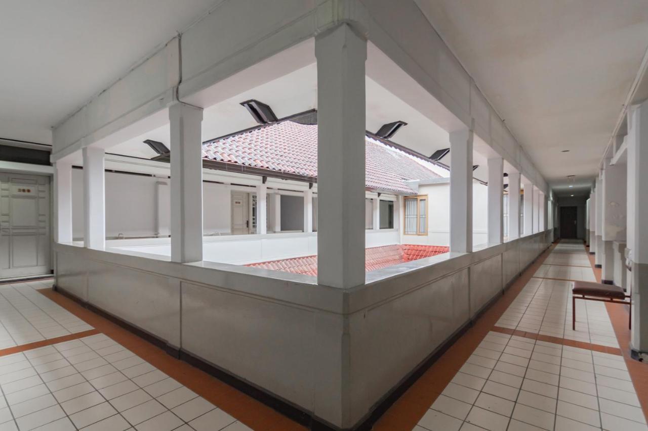 Koolkost Near Bandung Station Hotel Ngoại thất bức ảnh
