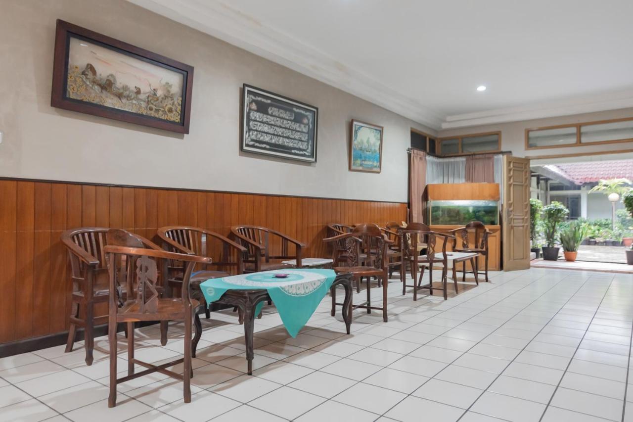 Koolkost Near Bandung Station Hotel Ngoại thất bức ảnh